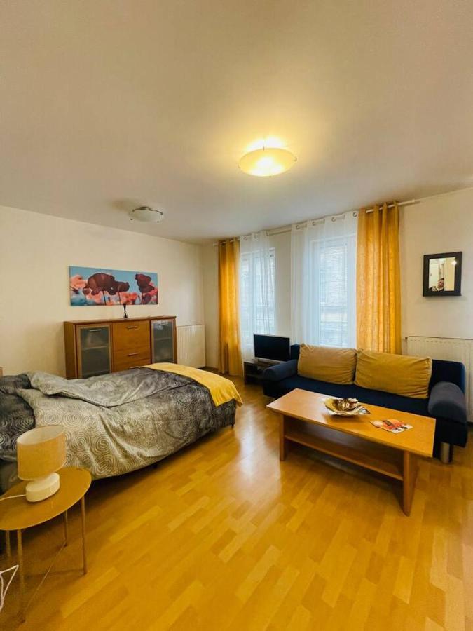 בודפשט Central Studio Close To Andrassy Avenue For 4 Persons מראה חיצוני תמונה